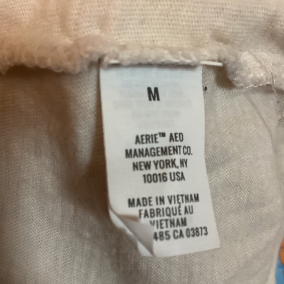 Aerie Love Me, Love Me Not Graphic Tee Shirt Size Medium - Picture 5 of 8